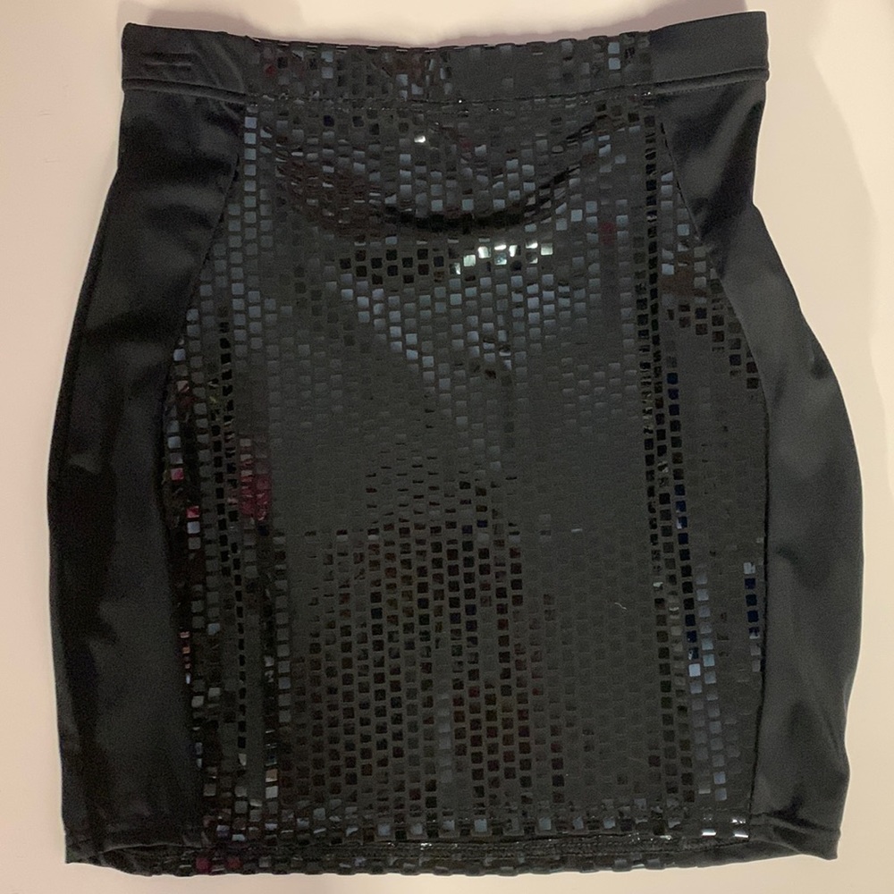 BlackMilk Skirt M NWT
